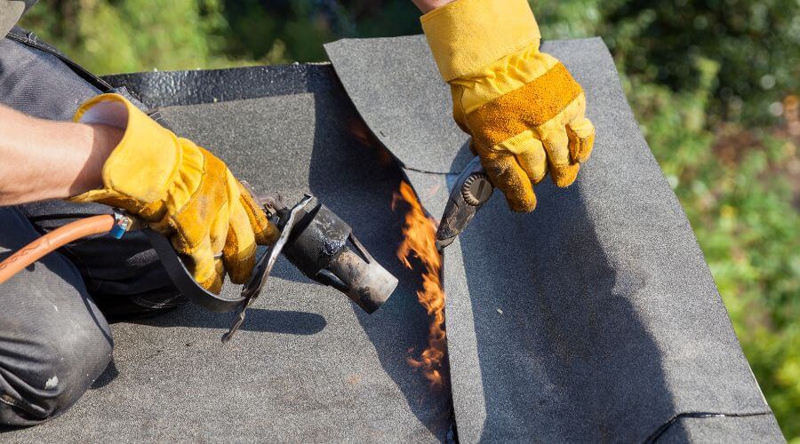 Expert Emergency Roof Repairs services in Grafton, IL